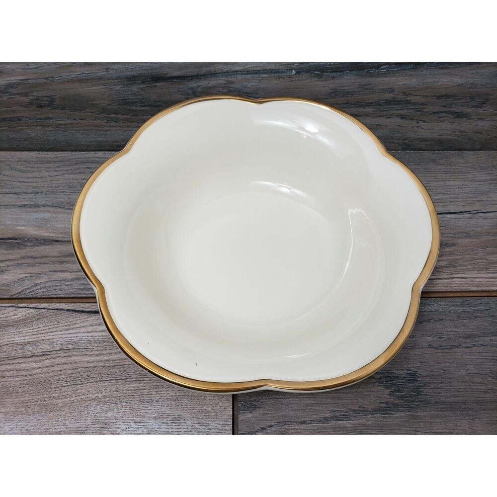 Este CE Serving Pasta Bowl Gold Rim Ivory White Scalloped Edge Italy